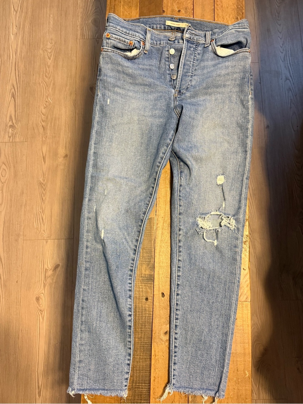 Levi’s Wedgie Skinny Light Blue Distressed Women's Jeans